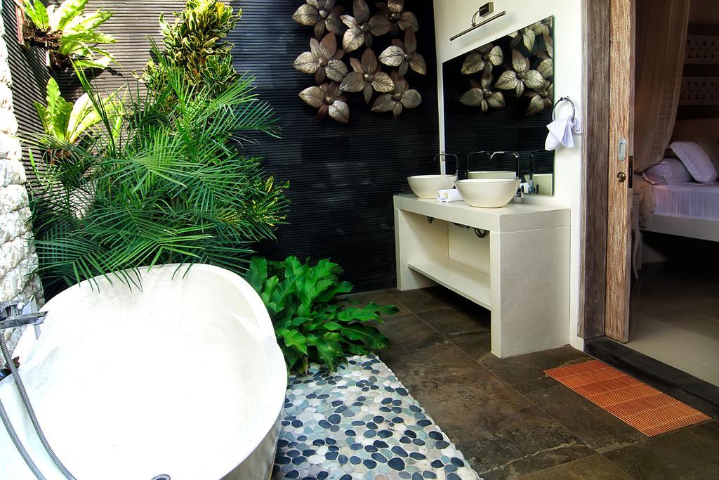 Bamboo Moon Villas Sanur Exterior foto