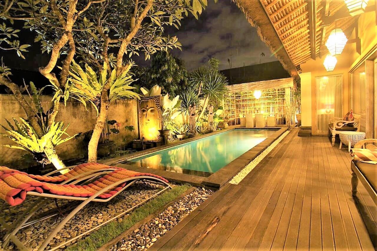 Bamboo Moon Villas Sanur Exterior foto