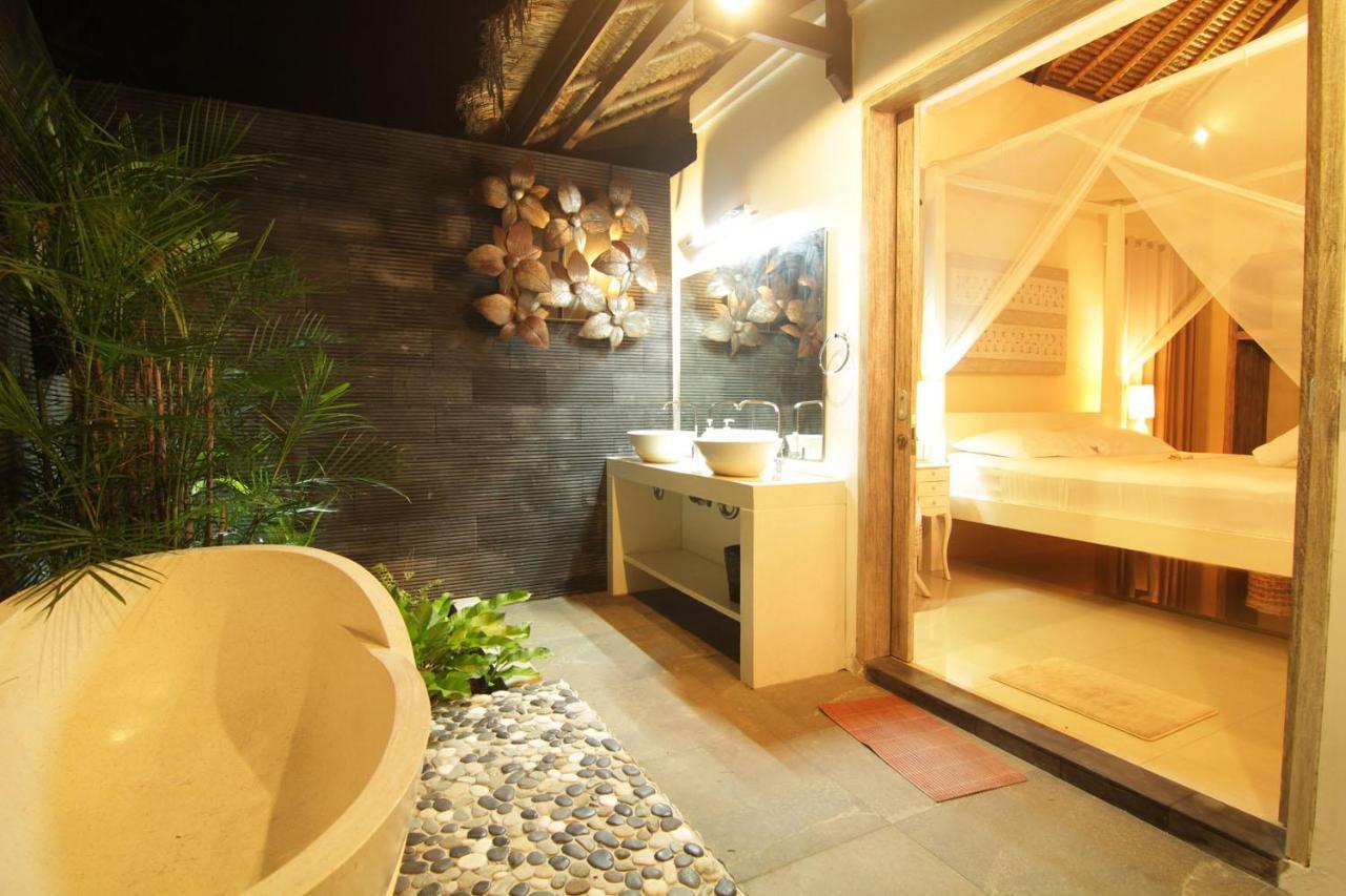 Bamboo Moon Villas Sanur Exterior foto